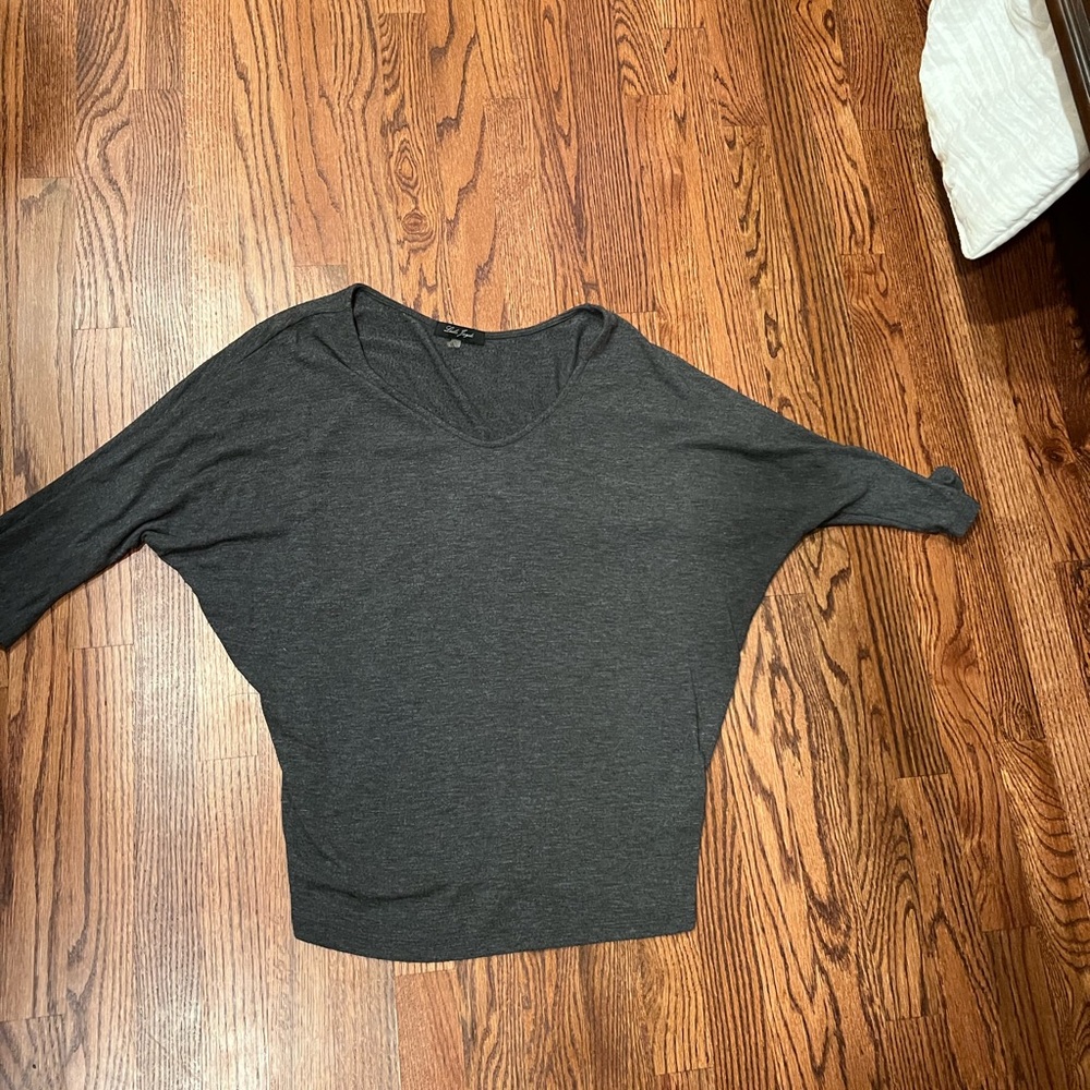 Laila Jayde Gray Dolman Sleeve Blouse Relaxed Fit
